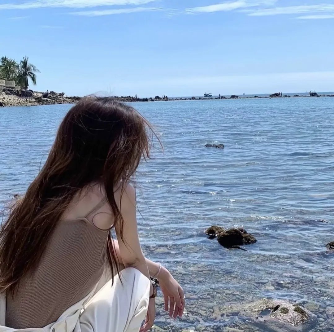 她和她的她